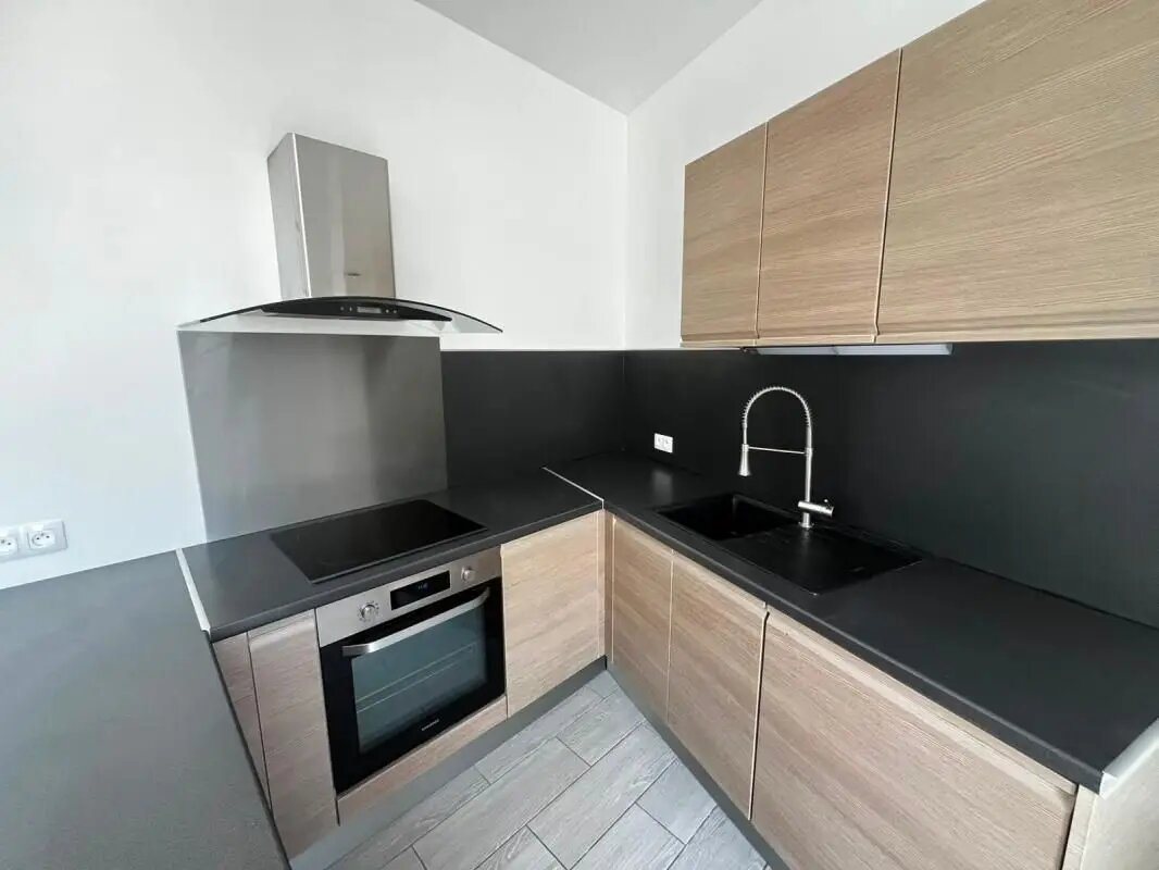 Maison à louer, 35m², Nîmes