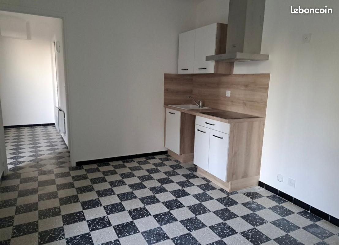 Appartement à louer, 83m², Cabrières