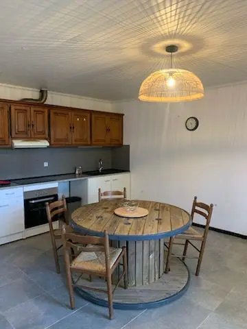 Appartement à louer, 64m², Moussac