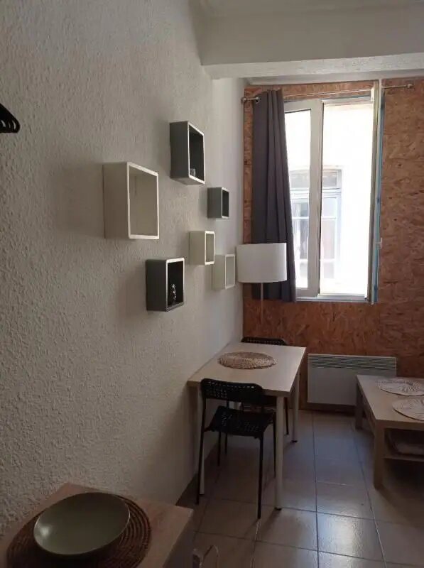 Appartement à louer, 14m², Nîmes