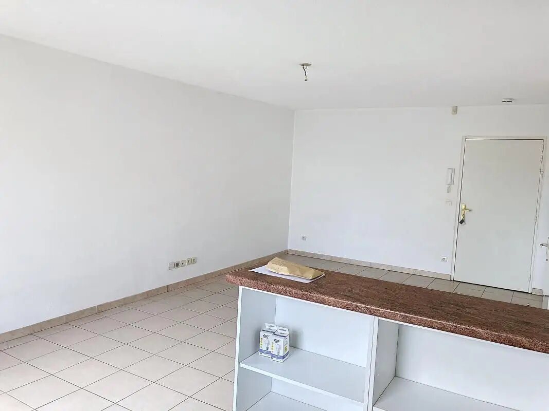 Appartement à louer, 40m², Morières-lès-Avignon