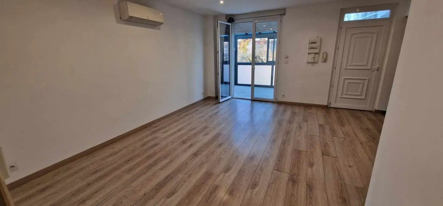 Appartement à louer, 39m², Marignane