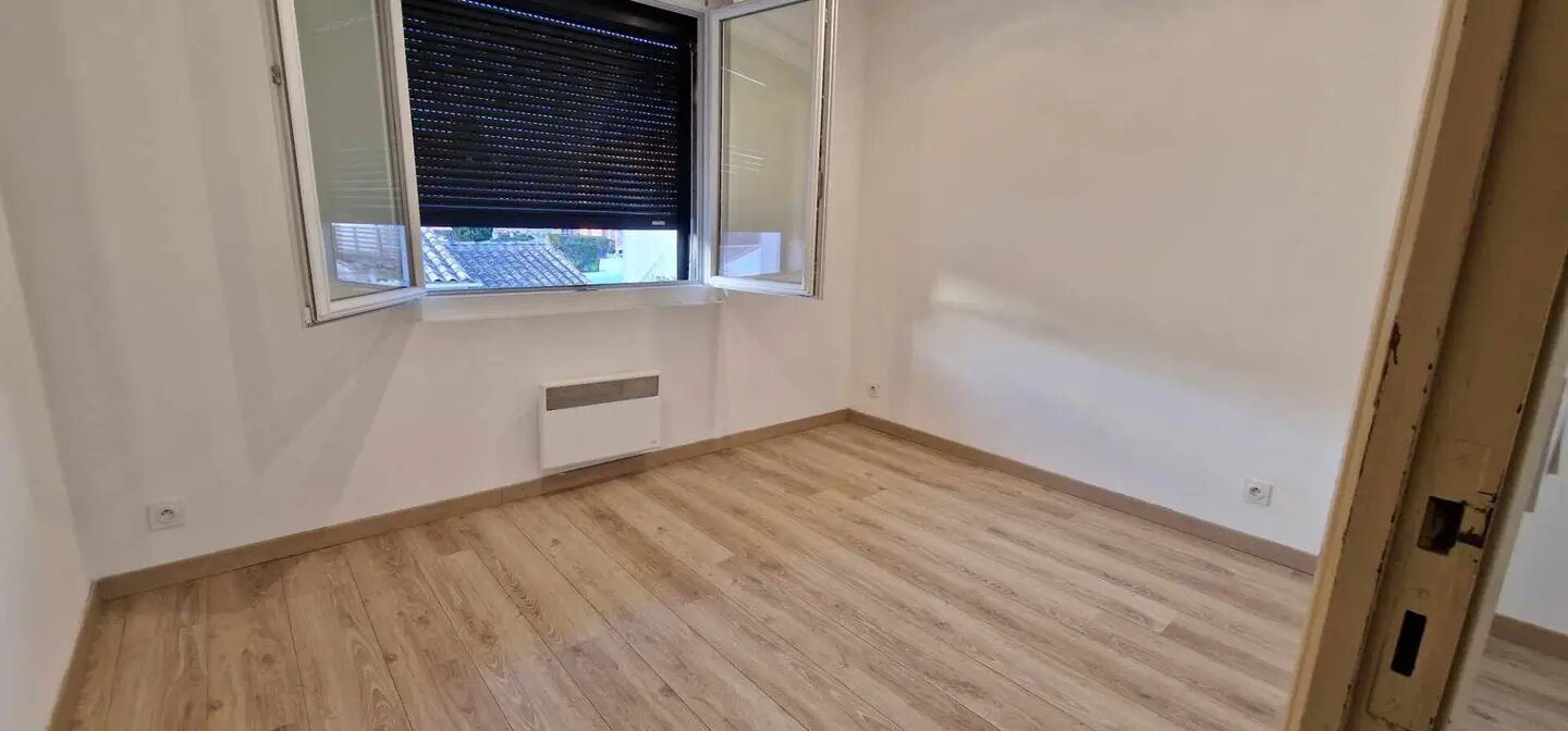 Appartement à louer, 39m², Marignane