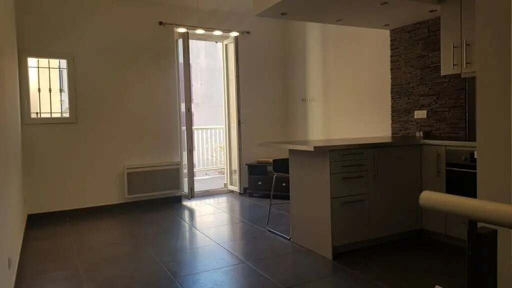 Appartement à louer, 36m², Marignane