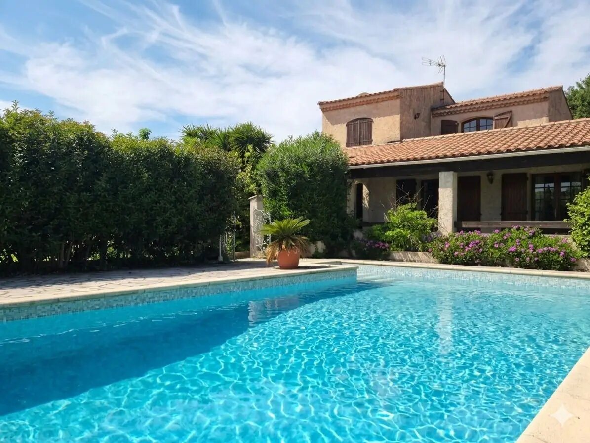 Maison à vendre, 121m², Marignane