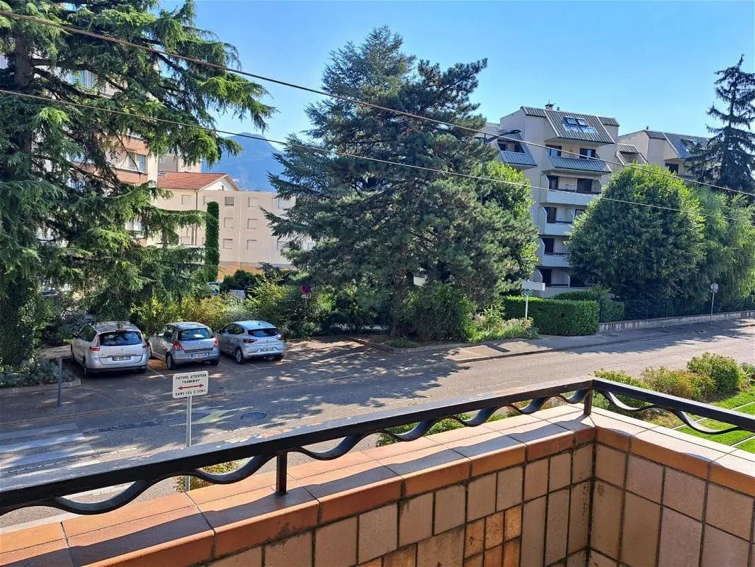 Appartement à louer, 81m², Fontaine