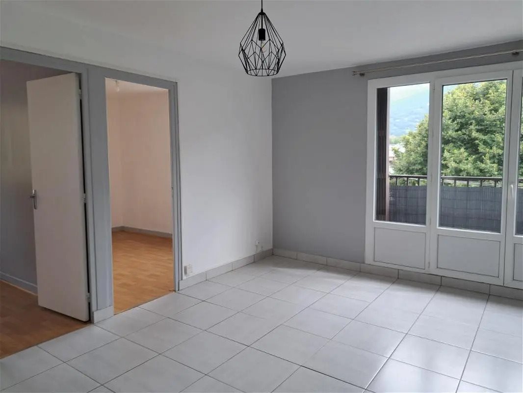 Appartement à louer, 45m², Fontaine