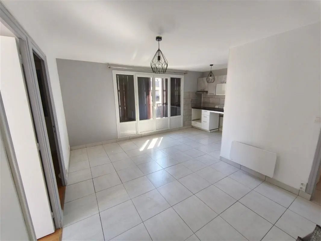Appartement à louer, 45m², Fontaine