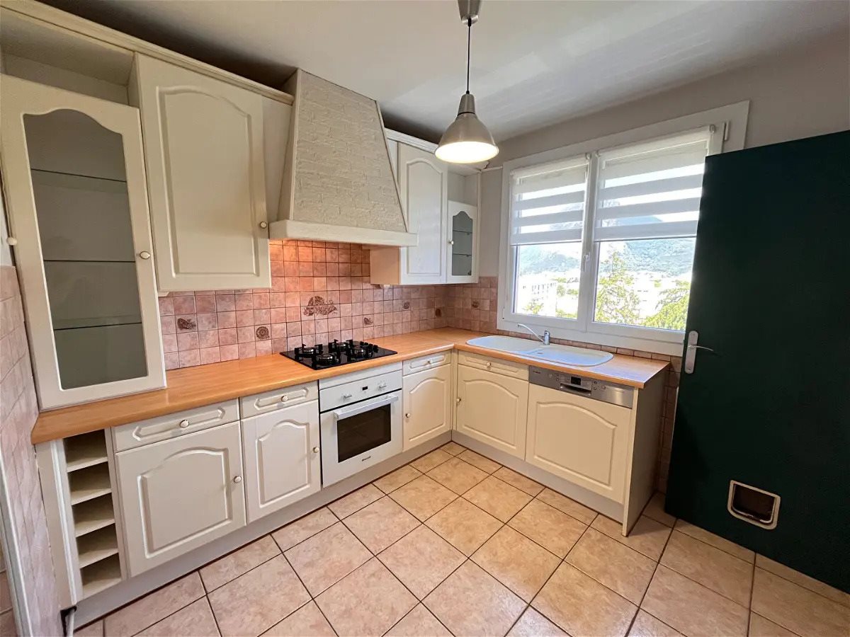 Appartement à vendre, 76m², Fontaine