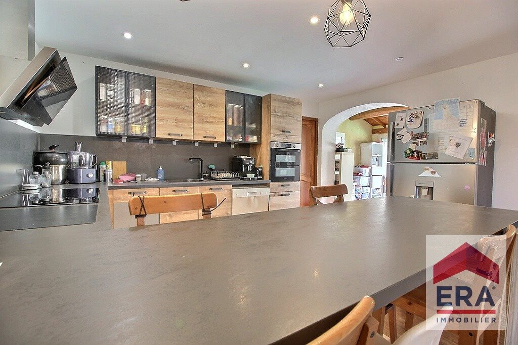Maison à vendre, 215m², Carpentras