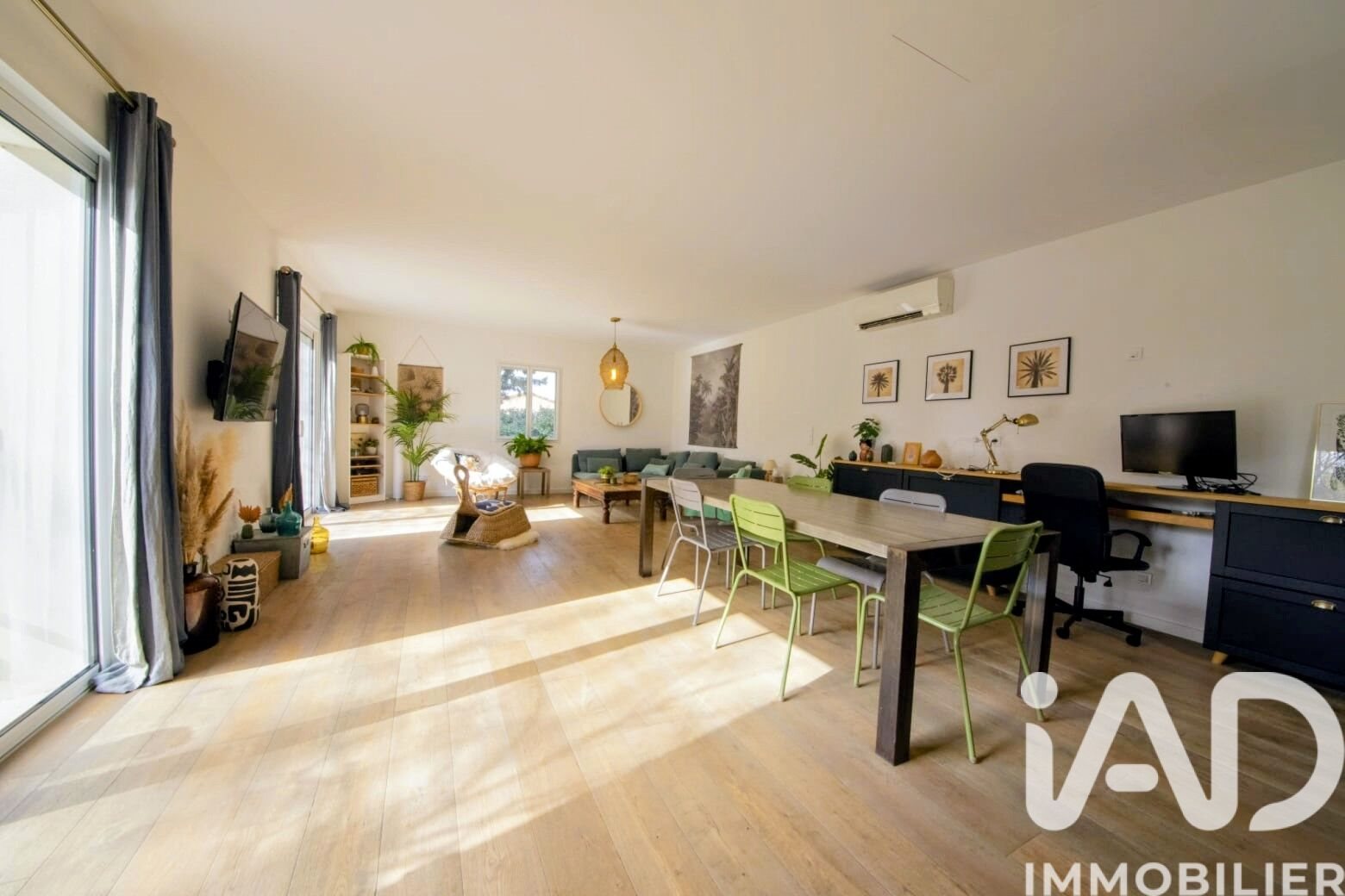 Maison à vendre, 140m², La Roque-sur-Pernes