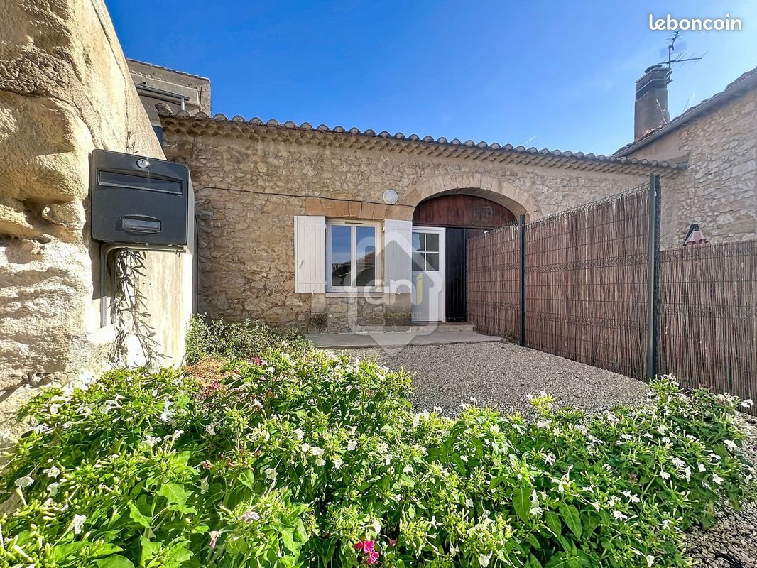 Appartement à louer, 48m², Aureille