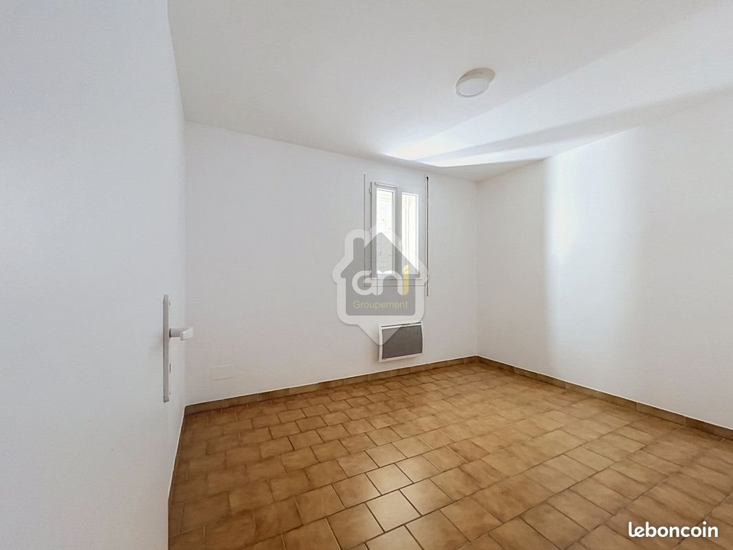 Appartement à louer, 48m², Aureille