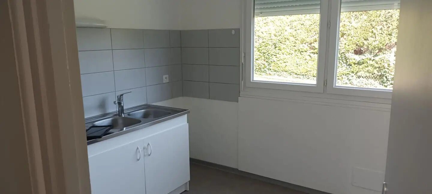 Appartement à louer, 73m², Saint-Côme-d'Olt
