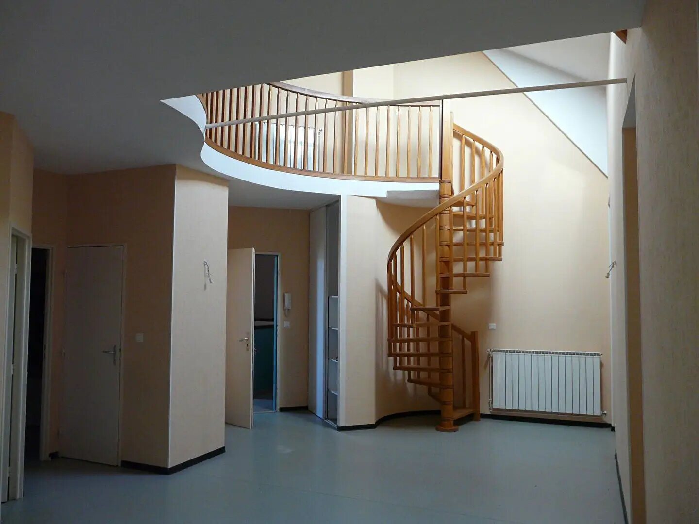Appartement à louer, 96m², La Cavalerie