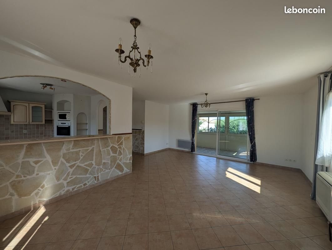 Maison à vendre, 140m², Roujan