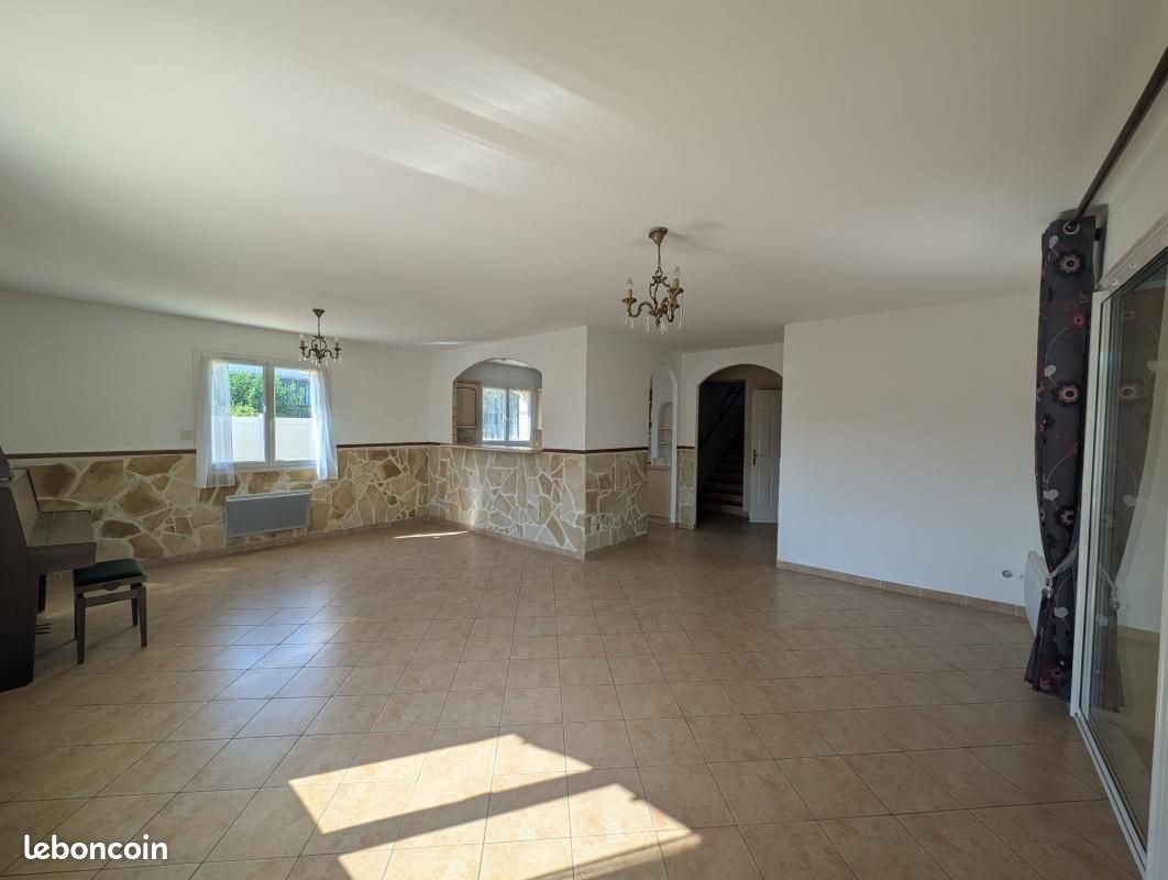 Maison à vendre, 140m², Roujan