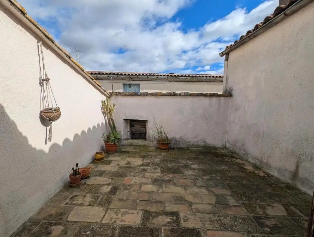 Maison à vendre, 77m², Adissan