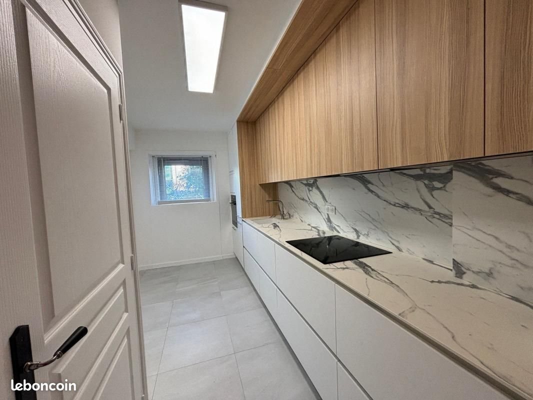 Appartement à louer, 95m², Saint-Laurent-du-Var