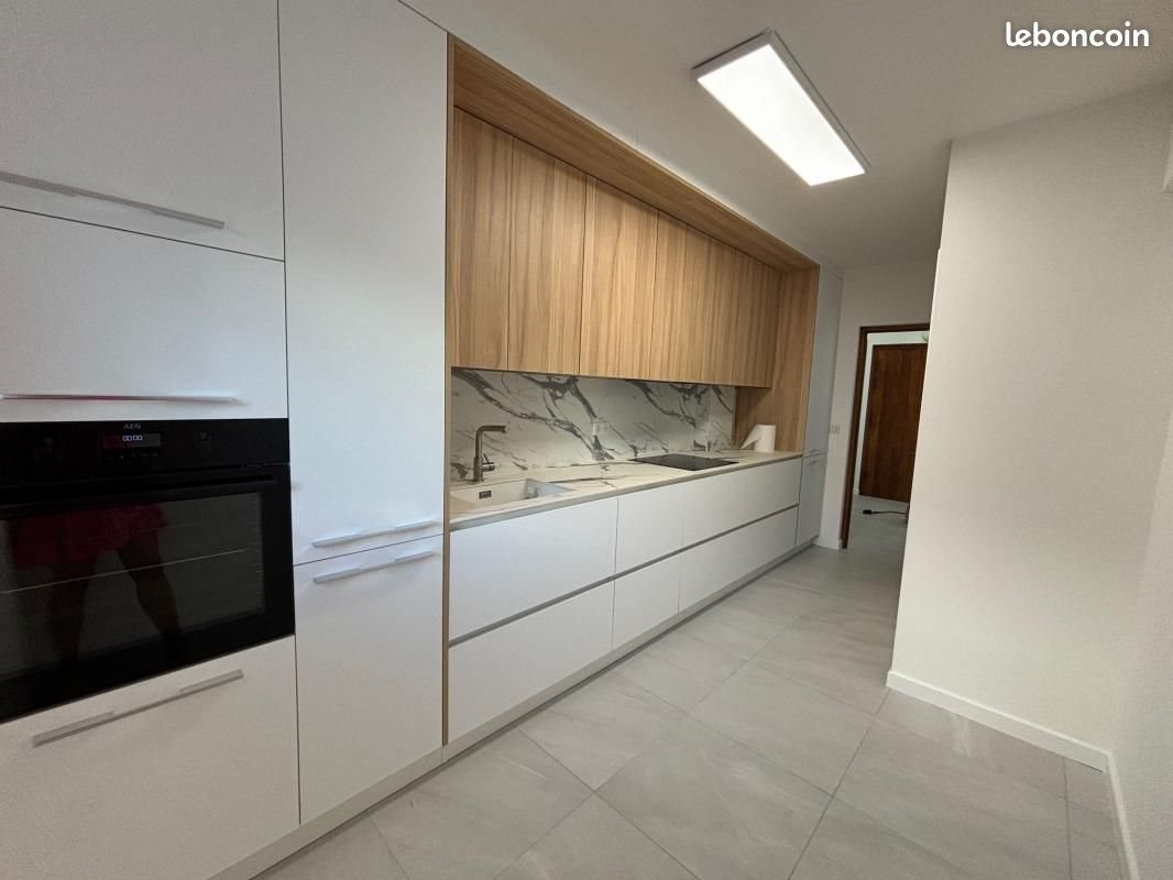 Appartement à louer, 95m², Saint-Laurent-du-Var