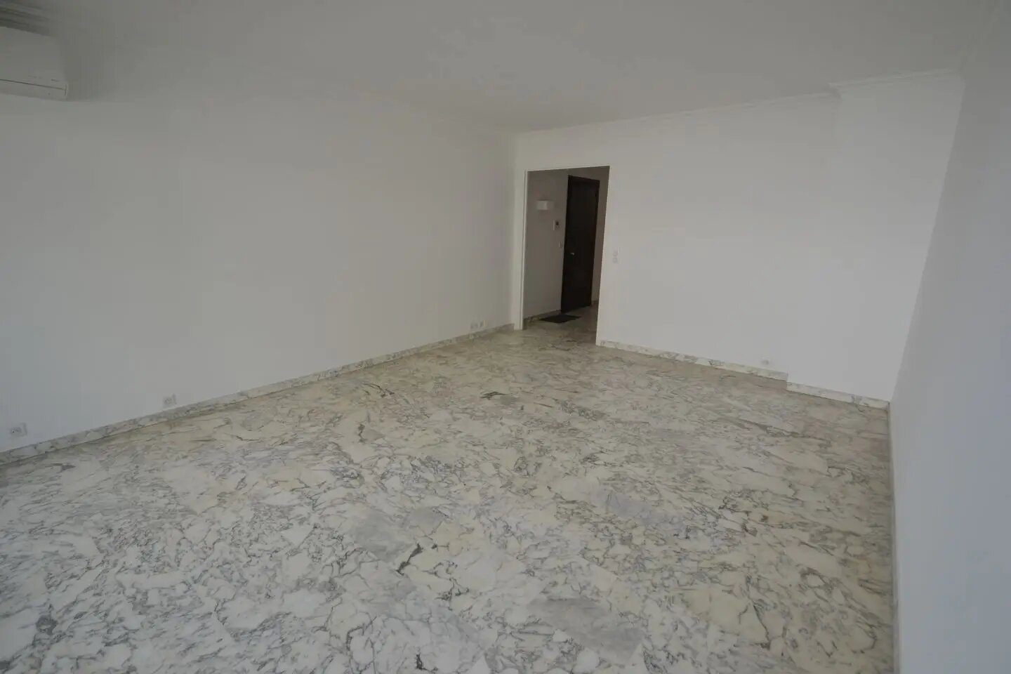 Appartement à louer, 60m², Antibes