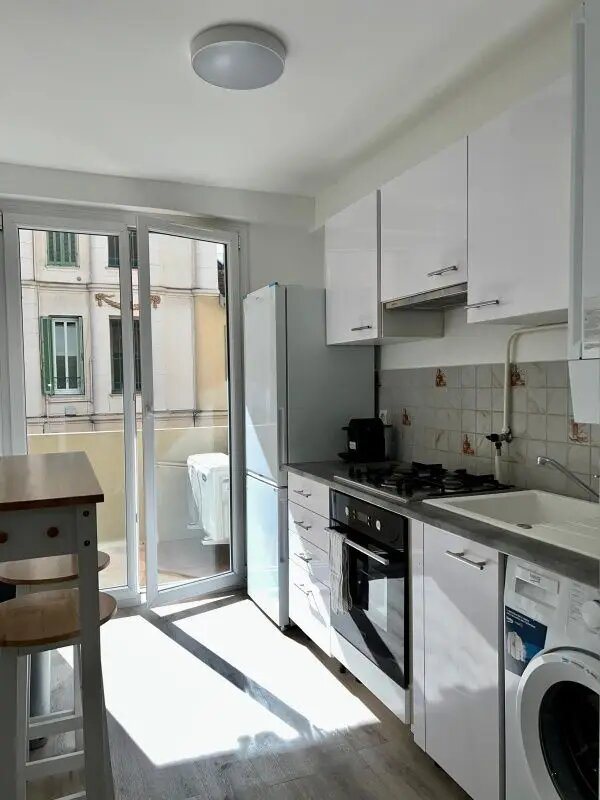 Appartement à louer, 45m², Antibes