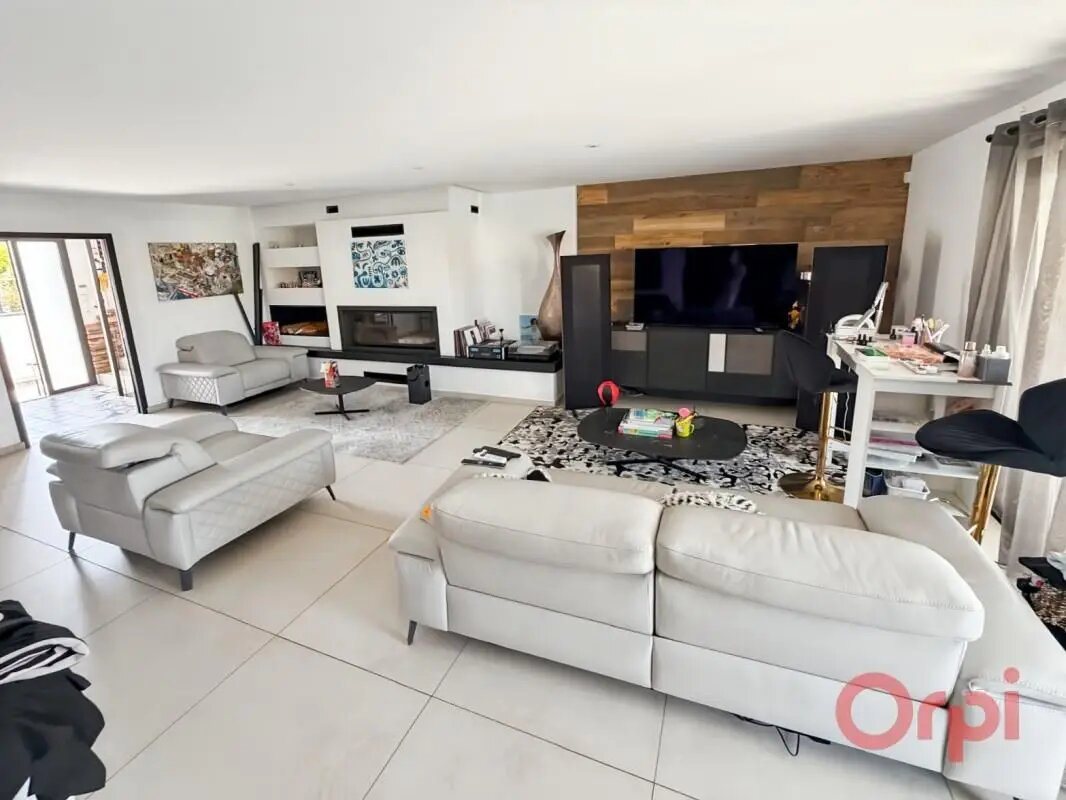 Maison à vendre, 195m², Saint-Cyr-sur-Mer