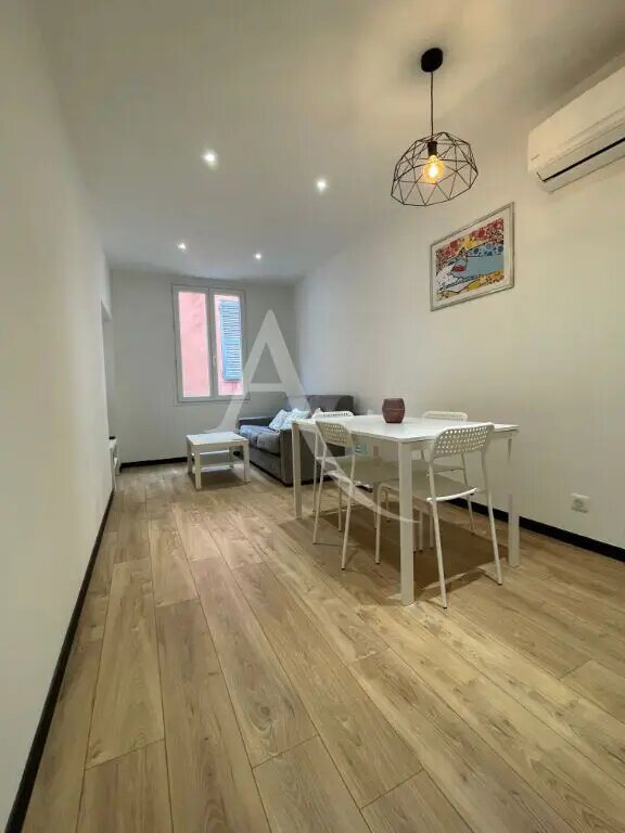 Appartement à louer, 24m², Nice