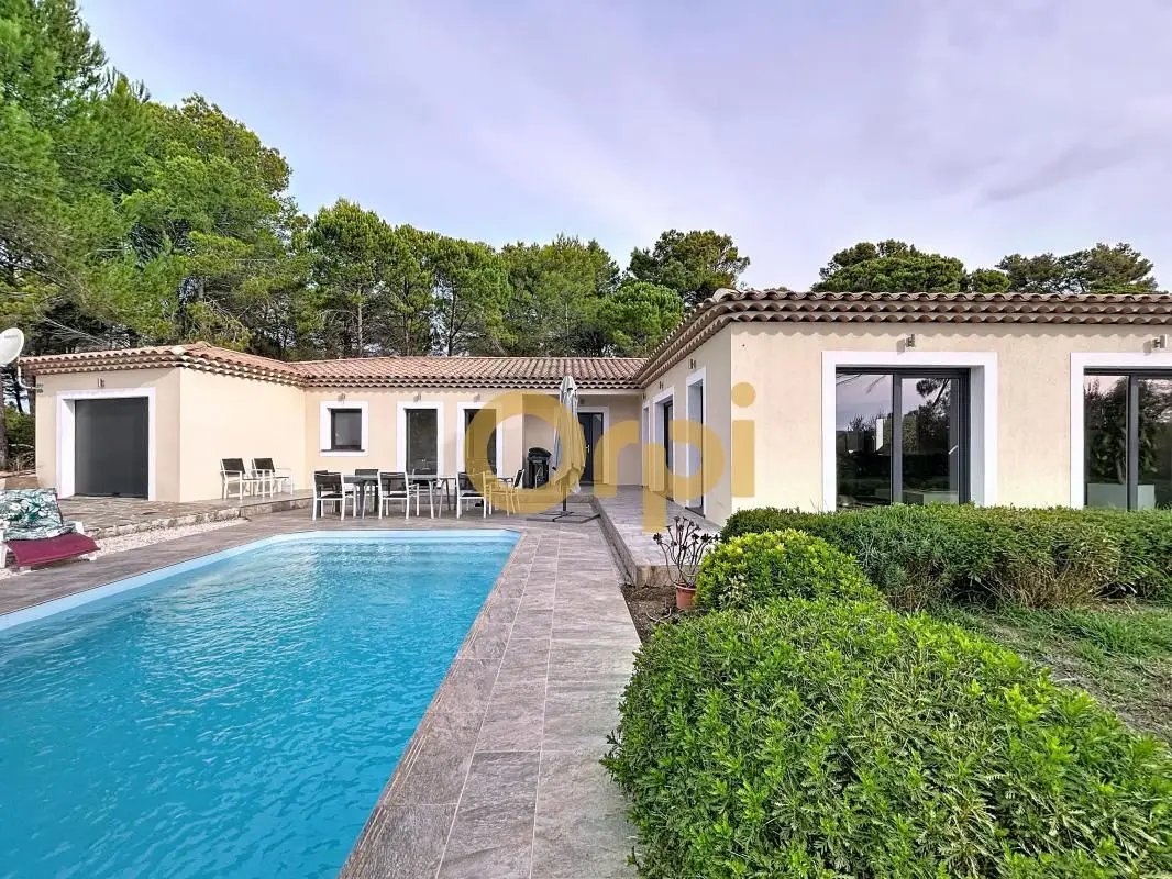 Maison à vendre, 208m², Bagnols-en-Forêt