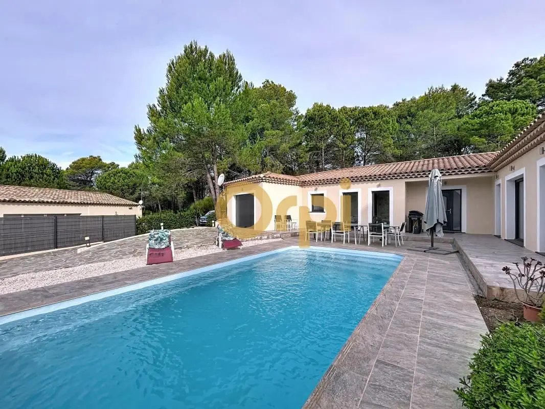 Maison à vendre, 208m², Bagnols-en-Forêt