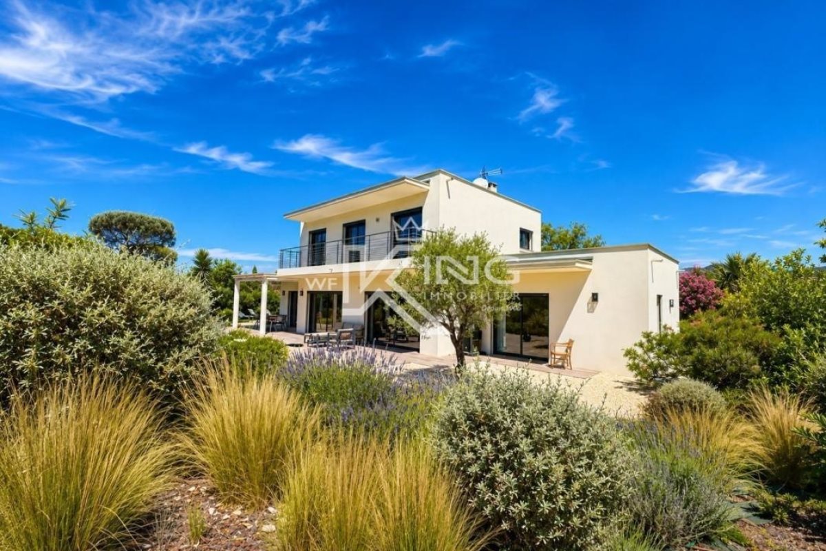 Maison à vendre, 174m², Saint-Raphaël