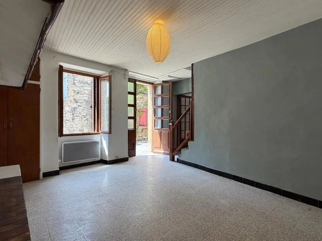 Maison à louer, 76m², Vacquières