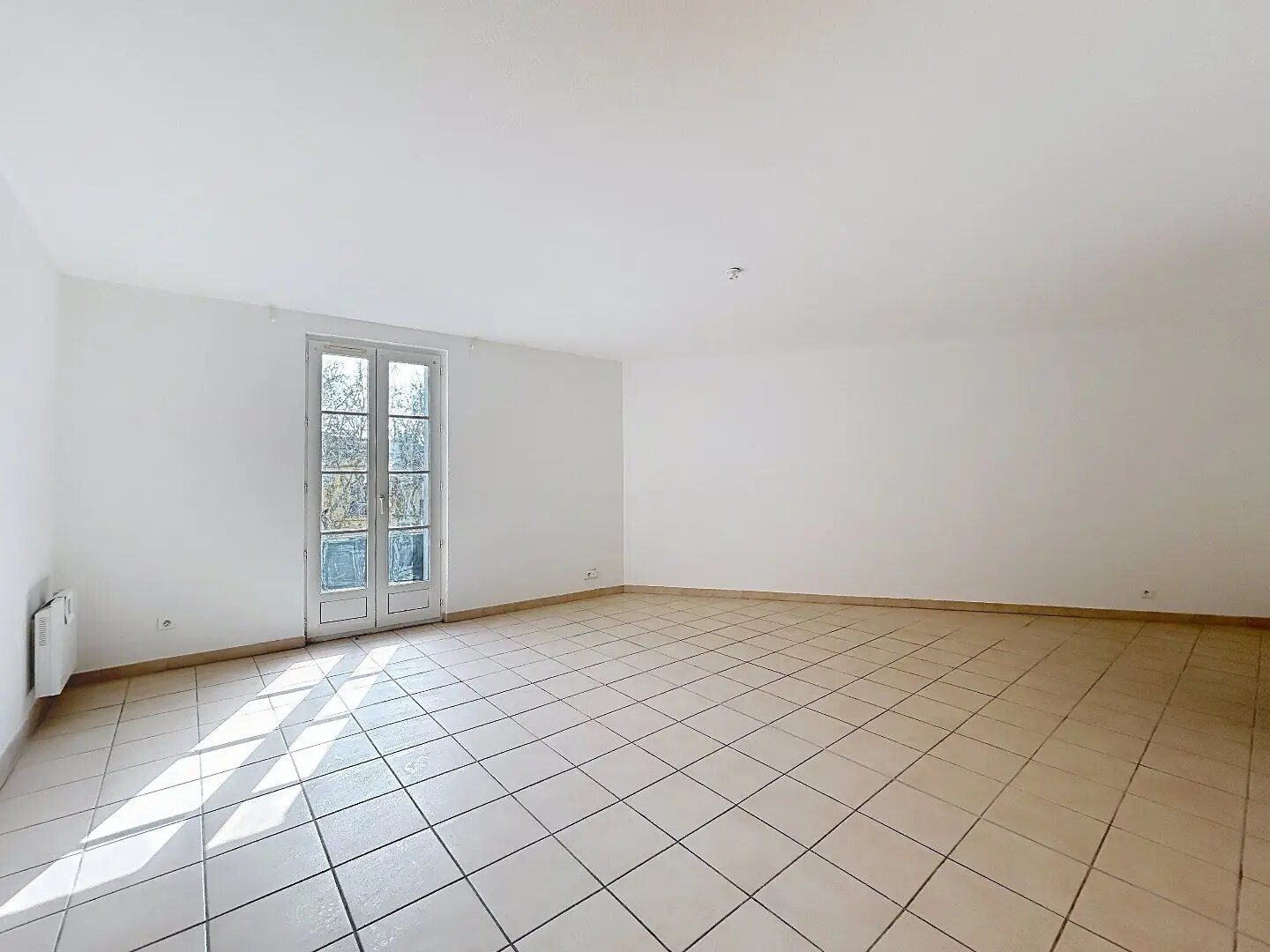 Appartement à louer, 90m², Montagnac