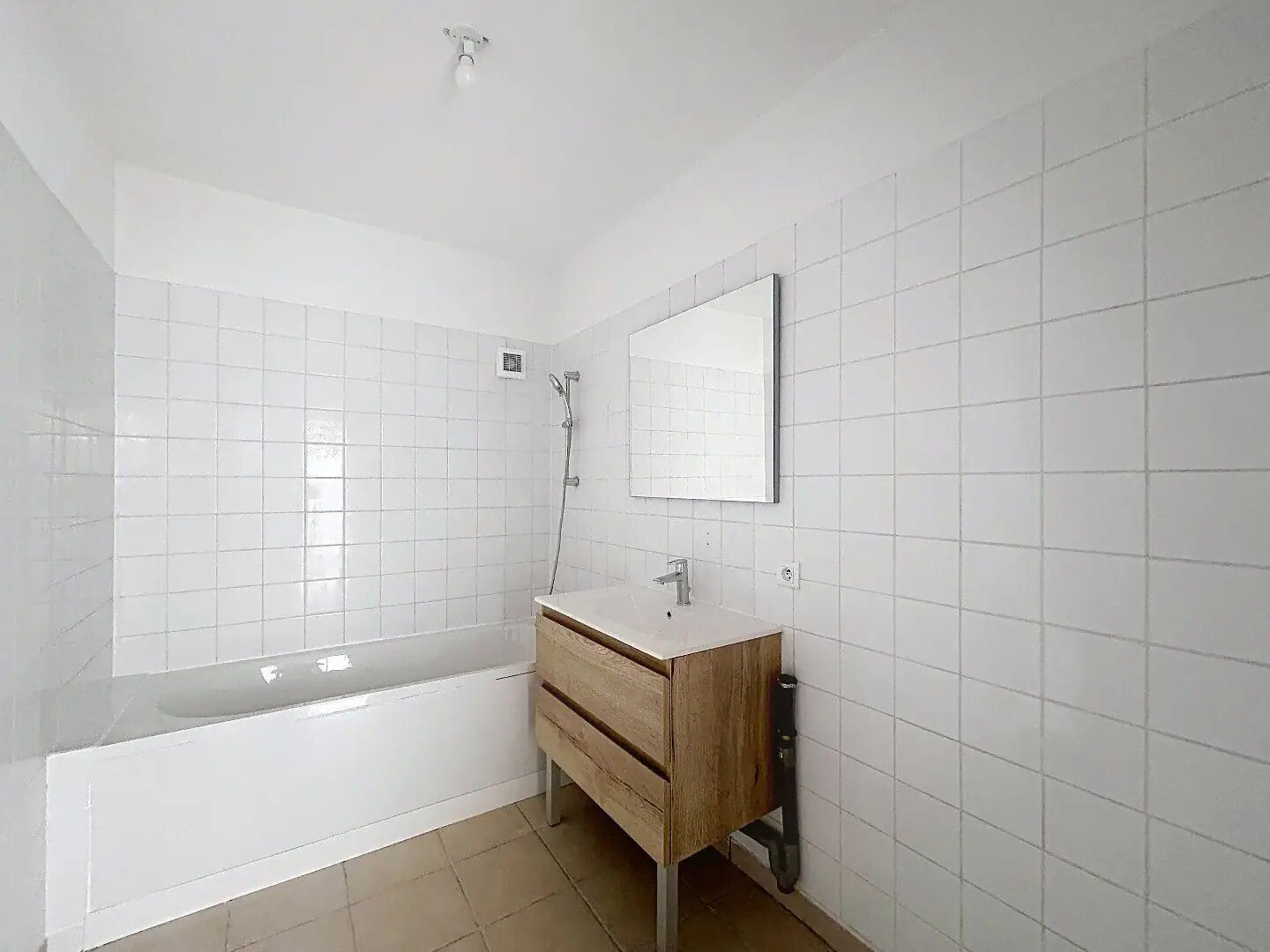 Appartement à louer, 90m², Montagnac