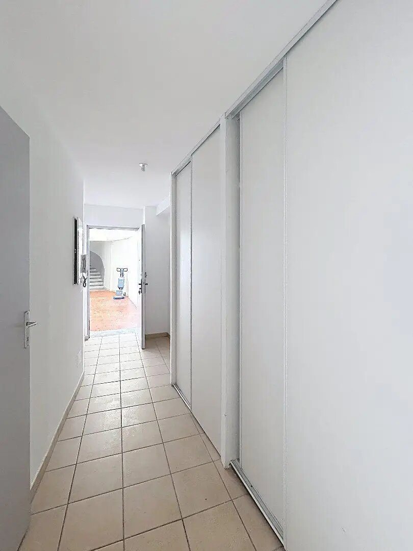 Appartement à louer, 90m², Montagnac