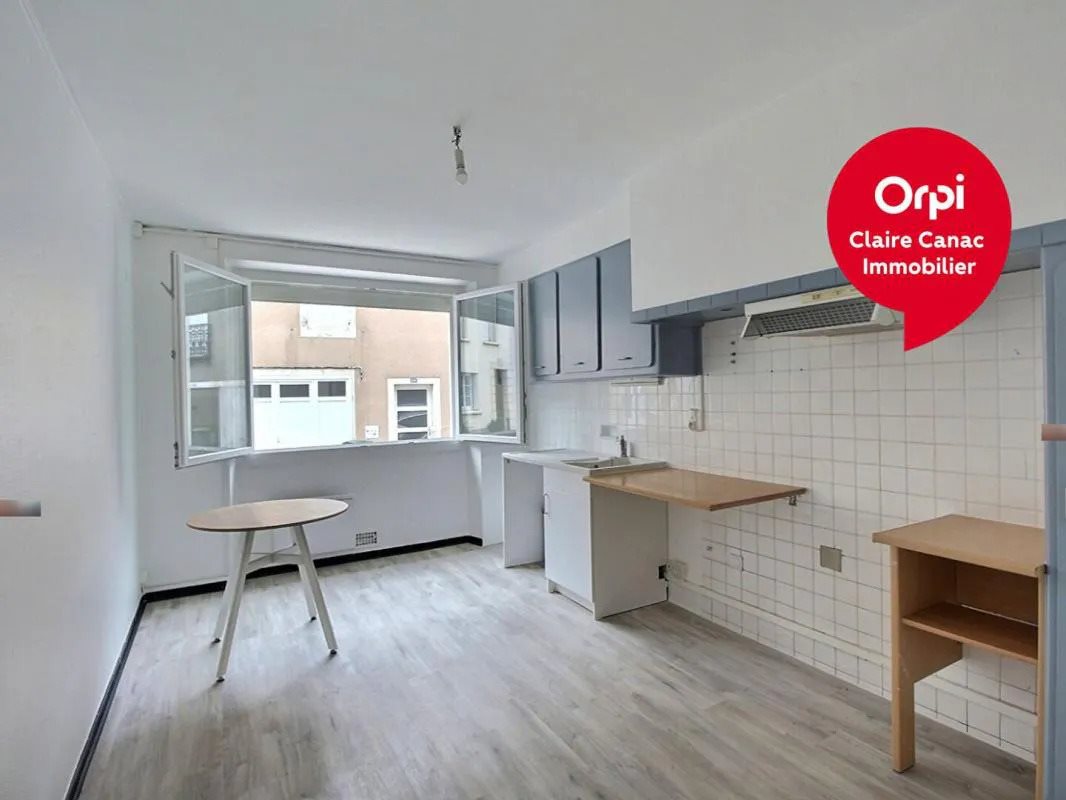 Appartement à louer, 57m², Saïx