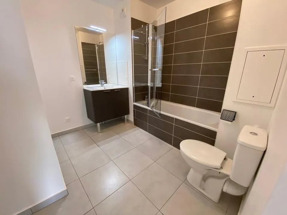 Appartement à louer, 80m², Nanterre