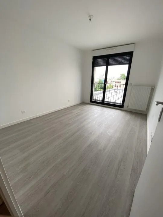 Appartement à louer, 80m², Nanterre