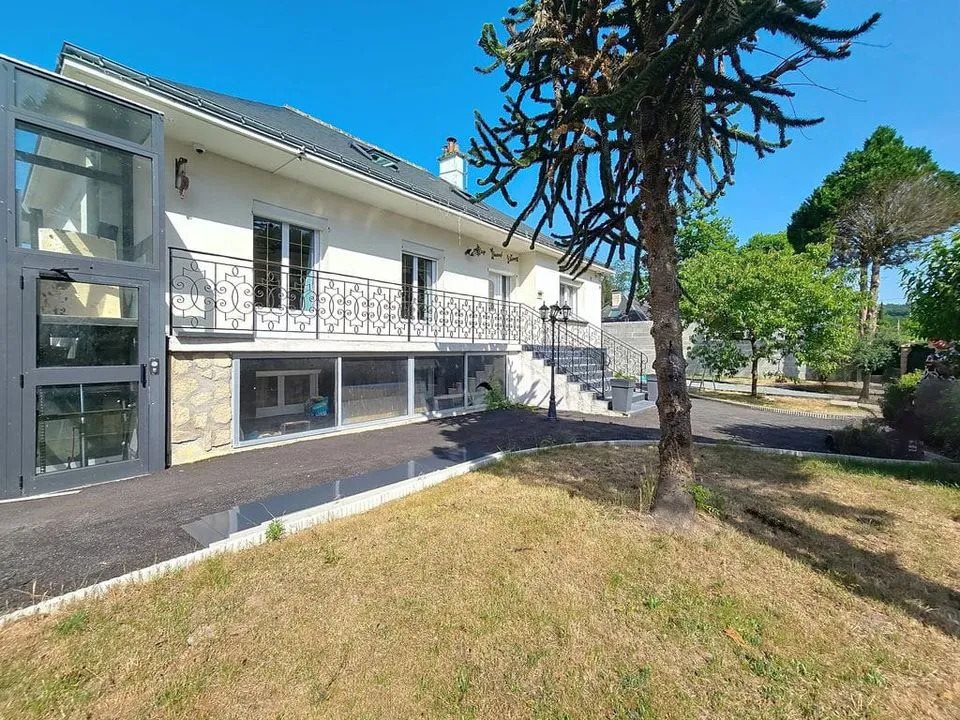 Maison à louer, 245m², Monts