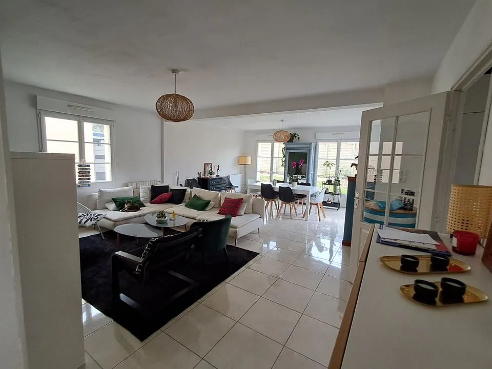 Maison à louer, 180m², Orgères