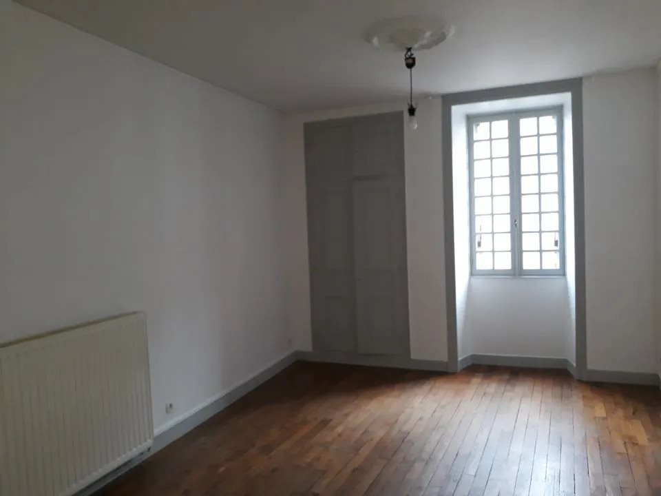 Appartement à louer, 75m², Brantôme
