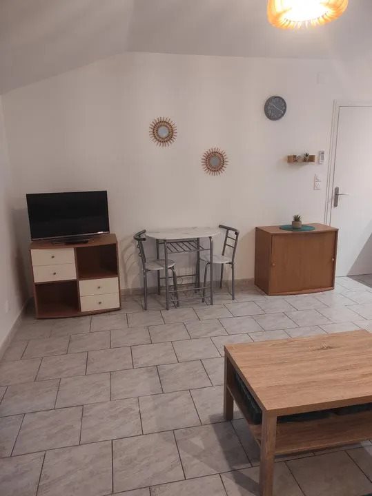 Appartement à louer, 28m², La Couronne