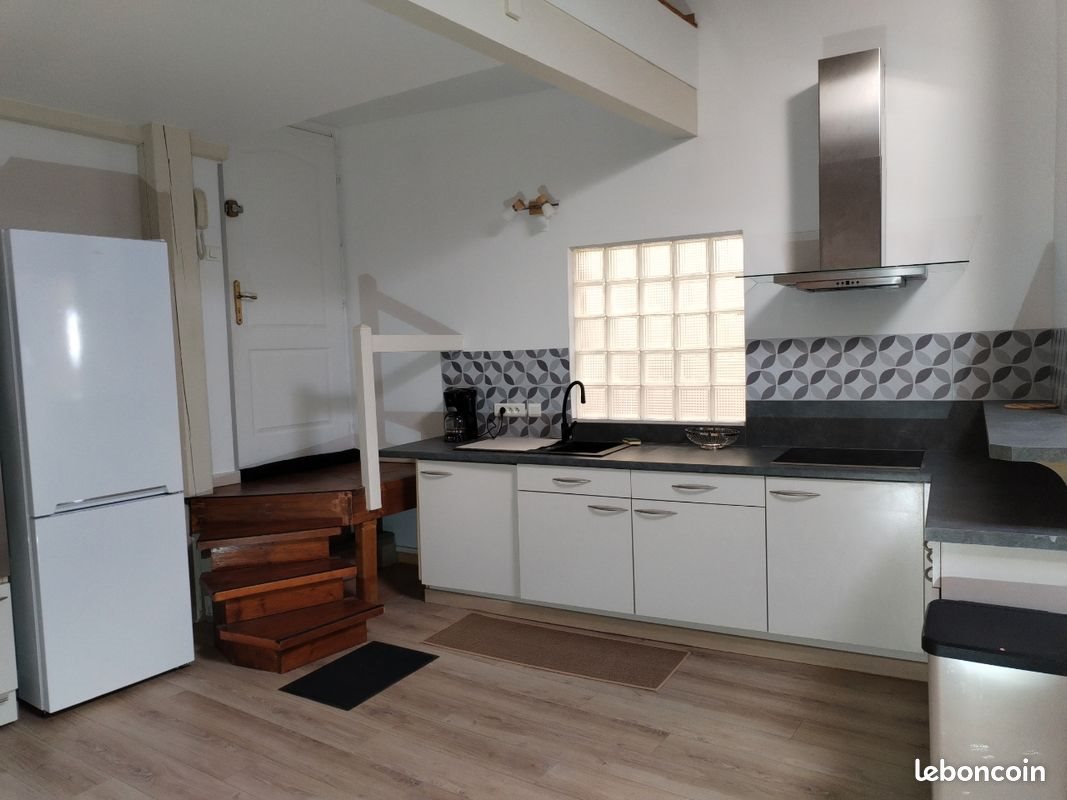 Appartement à louer, 51m², Caromb