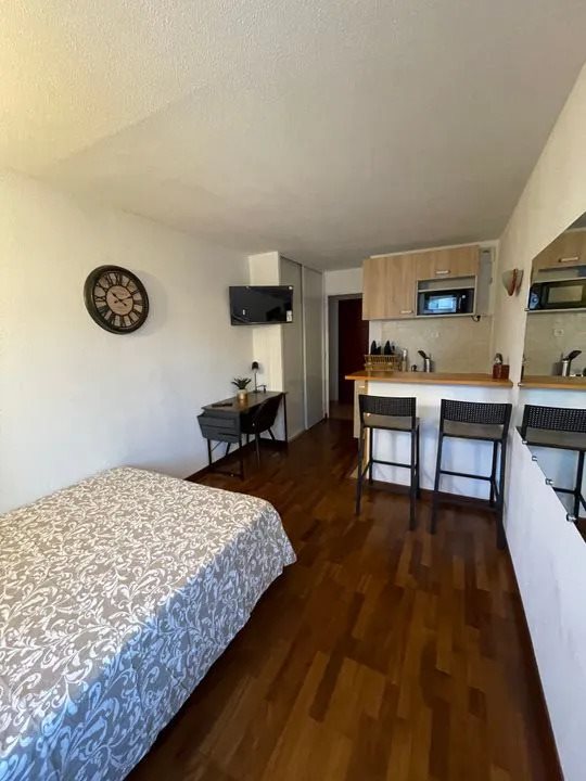 Appartement à louer, 20m², Courbevoie