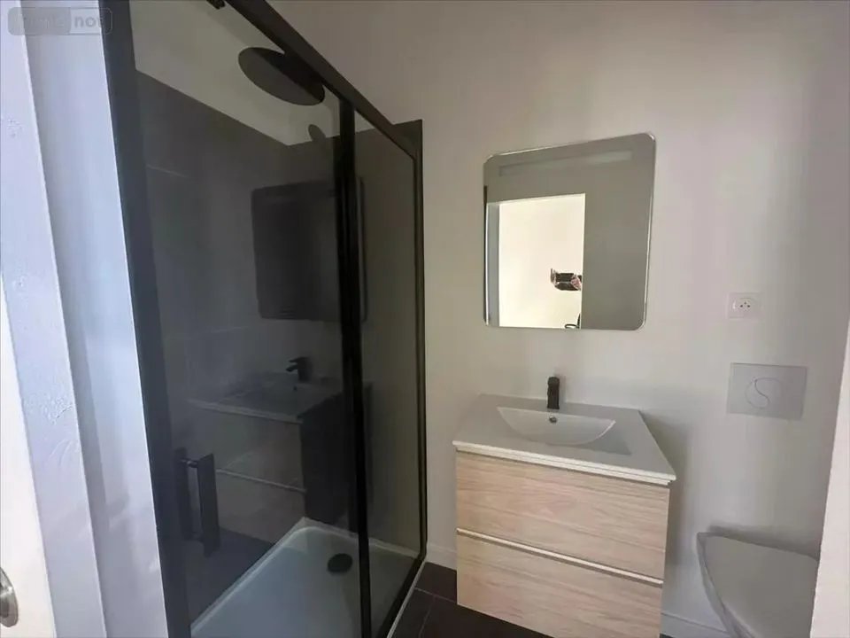 Appartement à louer, 52m², Saint-Léger-du-Bourg-Denis