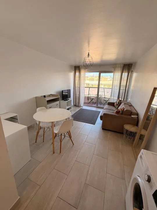 Appartement à louer, 29m², Marseille 9ème