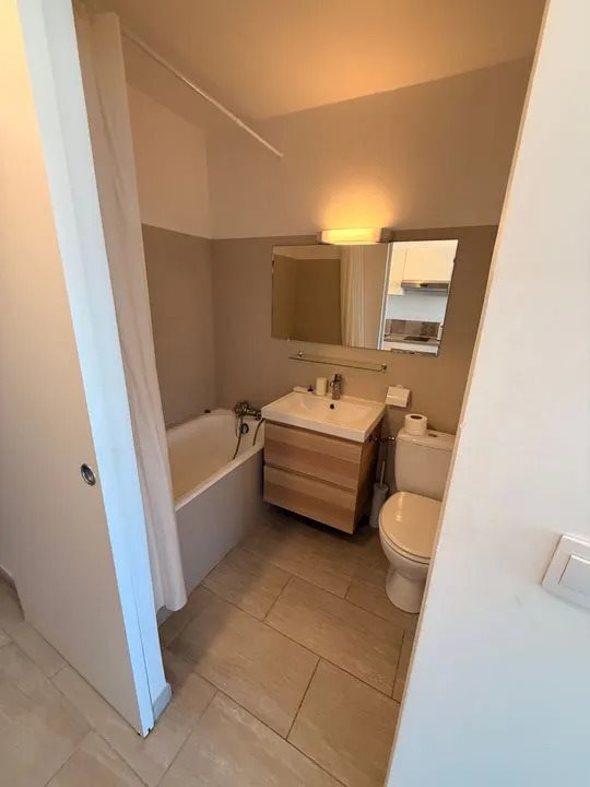 Appartement à louer, 29m², Marseille 9ème