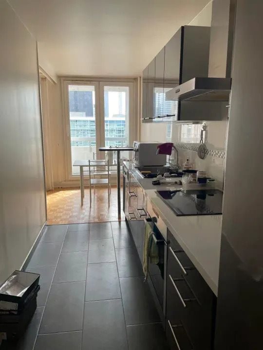 Appartement à louer, 74m², Courbevoie