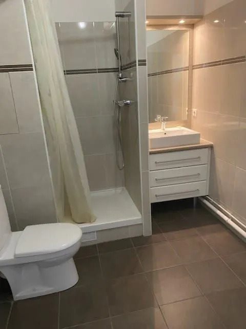 Appartement à louer, 34m², Courbevoie