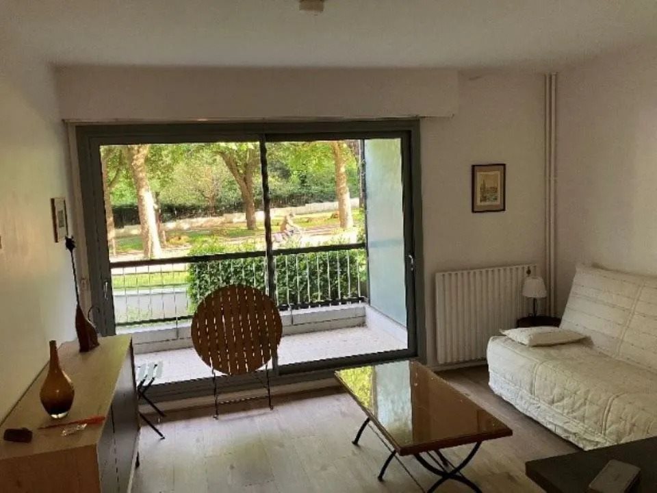 Appartement à louer, 22m², Sceaux